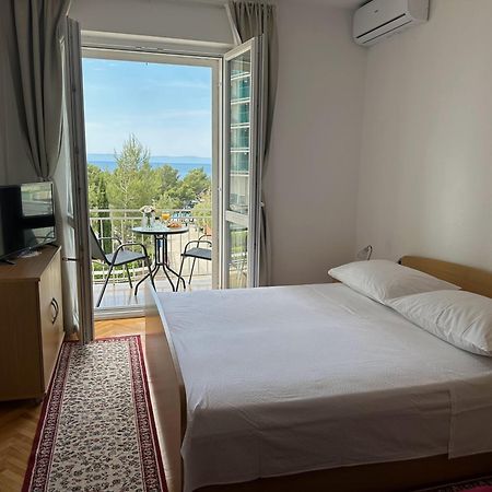 Spacious Family Apartment Near The Beach Makarska Exteriör bild
