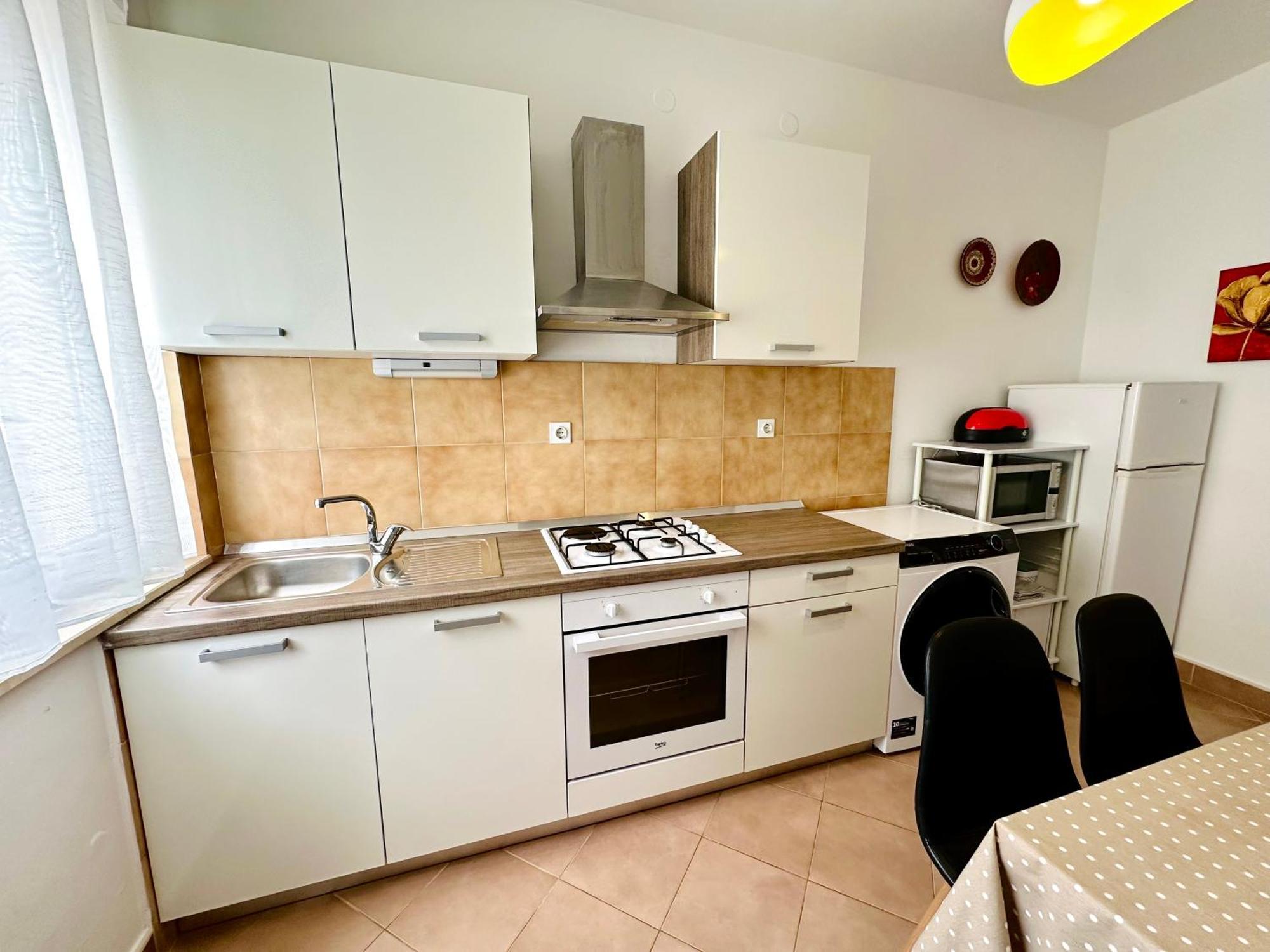 Spacious Family Apartment Near The Beach Makarska Exteriör bild